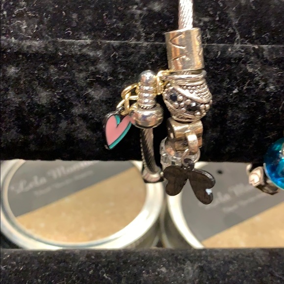 Bracelets - Picture 2 of 2